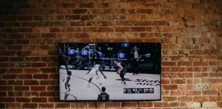 Aké dobré 70-palcové televízory si môžete kúpiť?